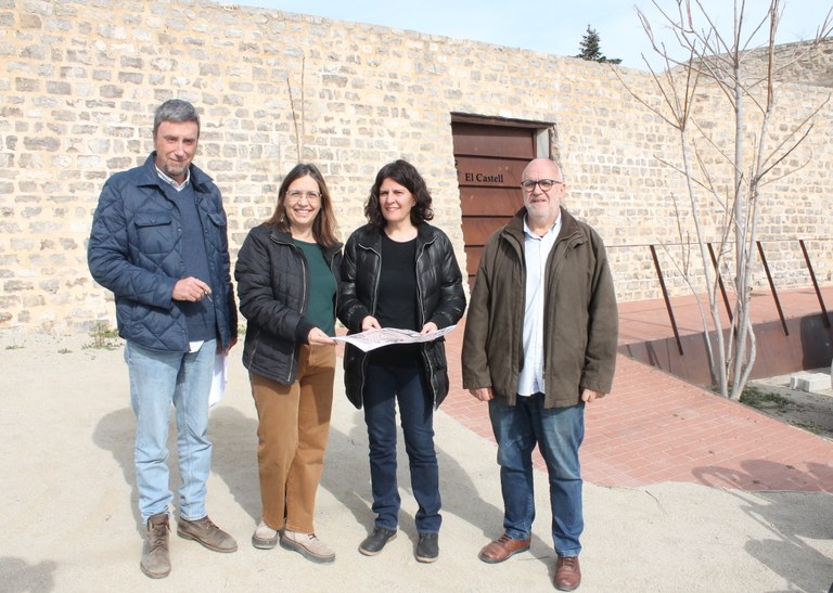 Cervera presents the project to rehabilitate and enhance the value of the castle for tourist purposes