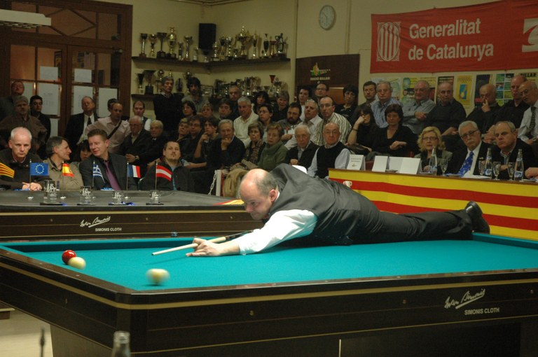 The Casal de Cervera hosts for six days the 48 best pool players in the world